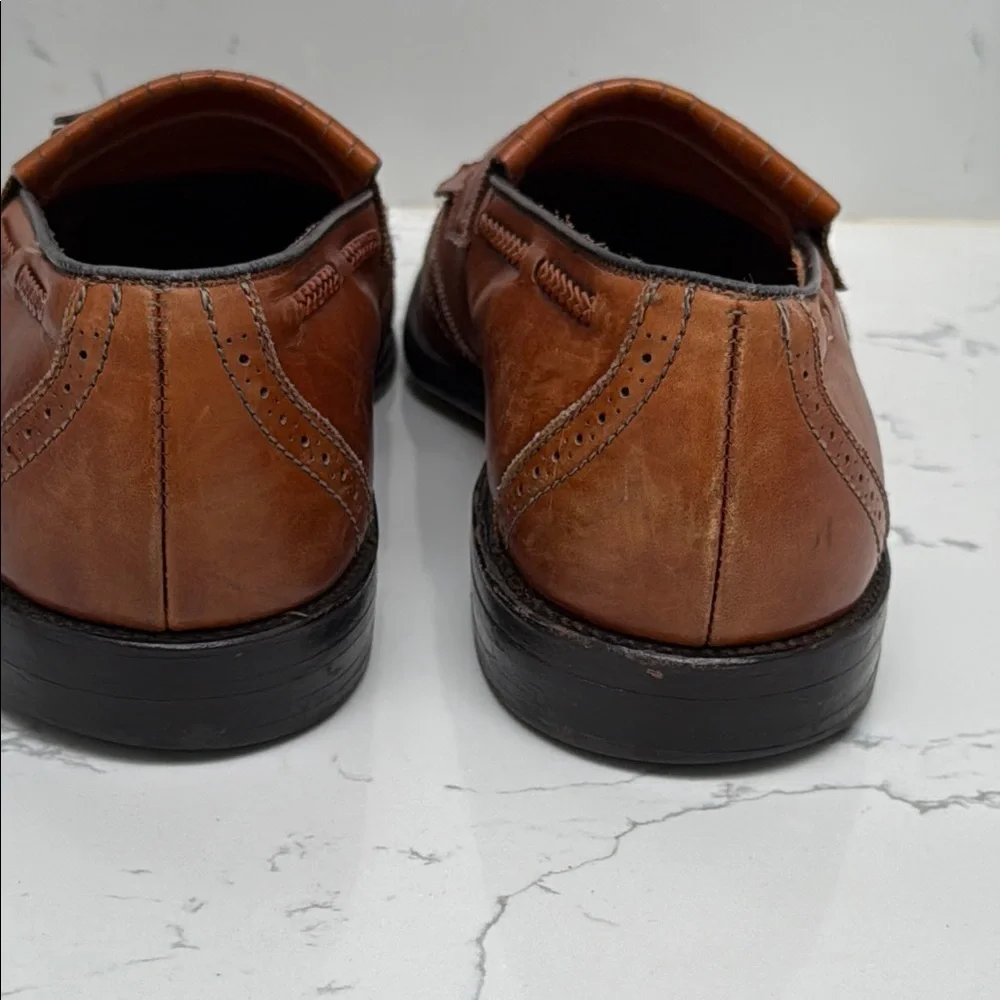 Allen Edmonds elegant tassel